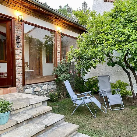 Nyaraló Helios House