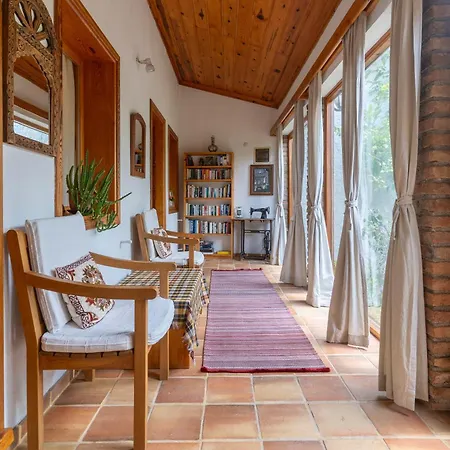 Nyaraló Helios House *